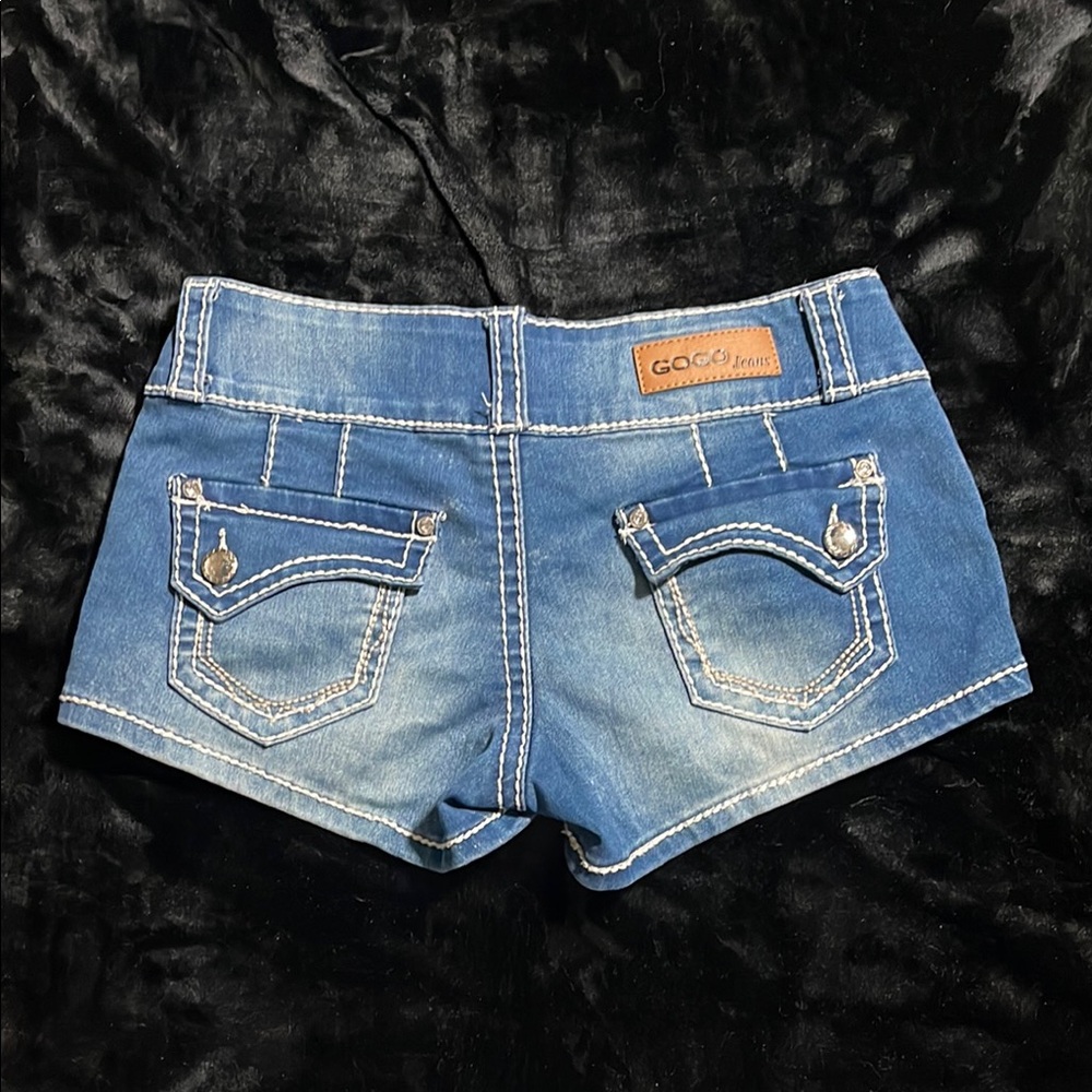 GOGO Jeans Women's Blue Jean Shorts - Picture 2 of 4